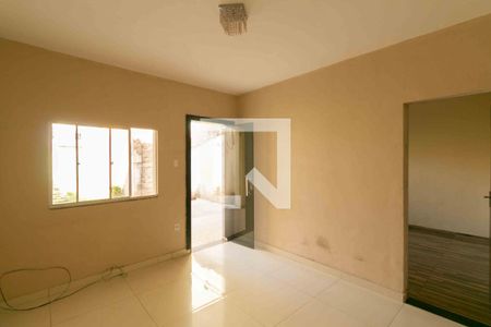 Casa à venda com 105m², 2 quartos e 3 vagasSala