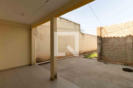 Casa à venda com 105m², 2 quartos e 3 vagasVaranda
