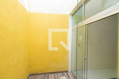 Casa à venda com 105m², 2 quartos e 3 vagasVista Quarto 2