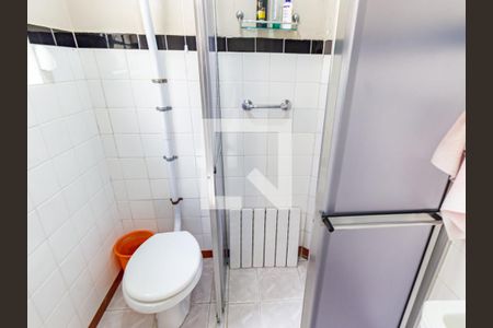 Casa à venda com 180m², 3 quartos e 1 vagaBanheiro 2