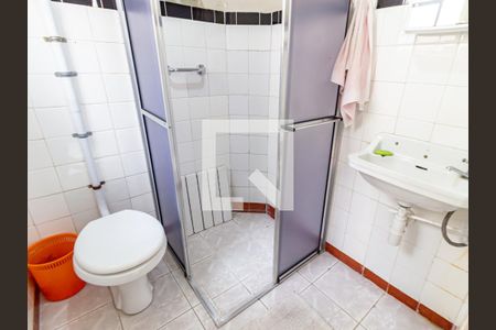 Casa à venda com 180m², 3 quartos e 1 vagaBanheiro 2