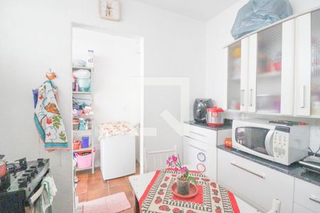 Casa à venda com 200m², 4 quartos e 2 vagas Casa à venda com 200m², 4 quartos e 2 vagasEdícula