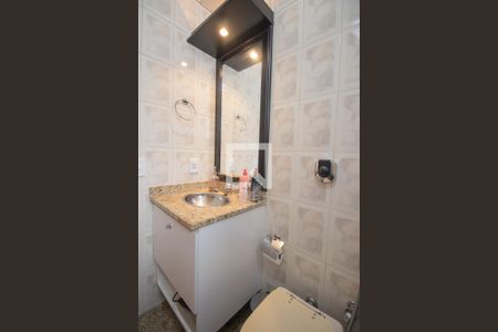 Casa para alugar com 50m², 2 quartos e 1 vaga Casa para alugar com 50m², 2 quartos e 1 vagaBanheiro