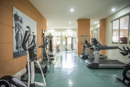 Apartamento para alugar com 98m², 2 quartos e 2 vagasÁrea comum - Academia