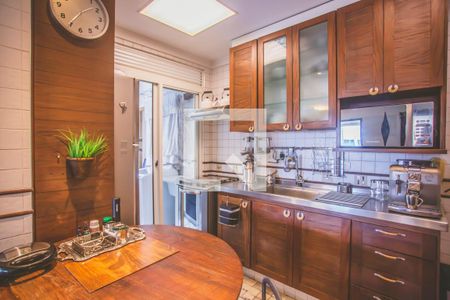 Apartamento para alugar com 98m², 2 quartos e 2 vagasCozinha