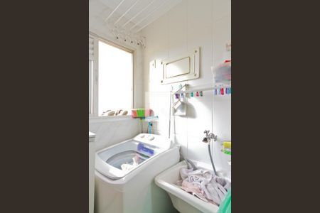 Apartamento à venda com 60m², 3 quartos e 1 vagaÁrea de Serviço