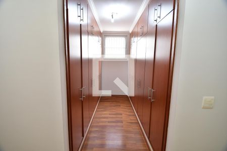 Casa de condomínio à venda com 230m², 2 quartos e 3 vagasQuarto 2 - Suíte Armários