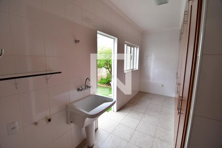 Casa de condomínio à venda com 230m², 2 quartos e 3 vagasÁrea de Serviço