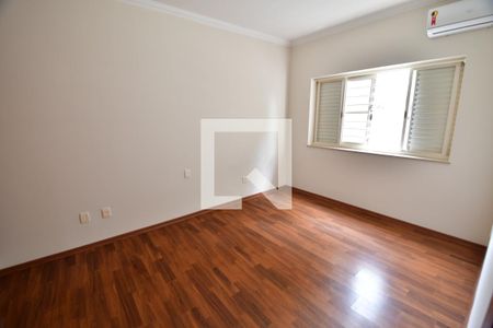 Quarto 1 de casa de condomínio à venda com 2 quartos, 230m² em Parque dos Resedás, Campinas