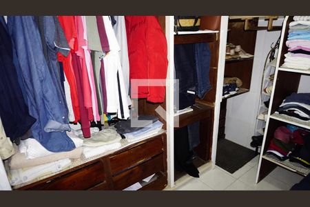 Casa à venda com 1010m², 3 quartos e 5 vagasCloset Suite
