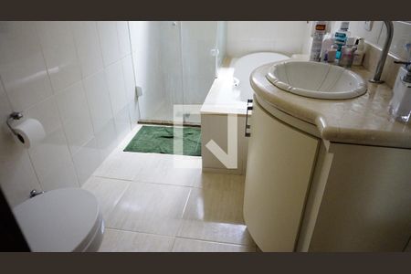 Casa à venda com 1010m², 3 quartos e 5 vagasBanheiro Suite