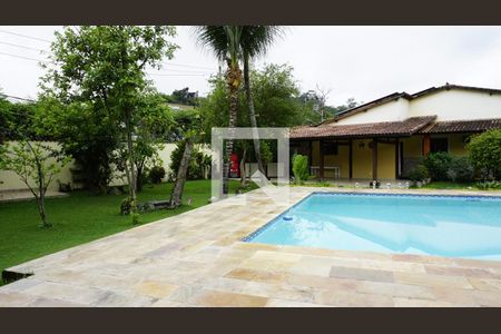 Casa à venda com 1010m², 3 quartos e 5 vagasQuintal dos Fundos / Piscina / Area Gourmet