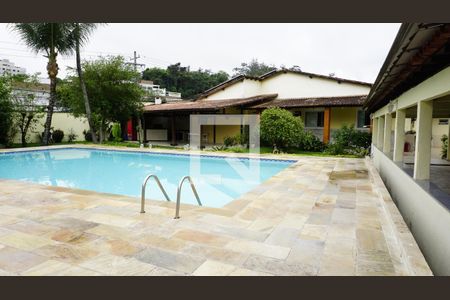 Casa à venda com 1010m², 3 quartos e 5 vagasQuintal dos Fundos / Piscina / Area Gourmet
