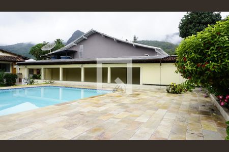 Casa à venda com 1010m², 3 quartos e 5 vagasQuintal dos Fundos / Piscina / Area Gourmet