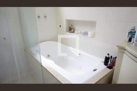 Casa à venda com 1010m², 3 quartos e 5 vagasBanheiro Suite