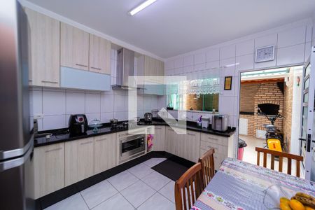 Casa à venda com 120m², 3 quartos e 2 vagasCozinha