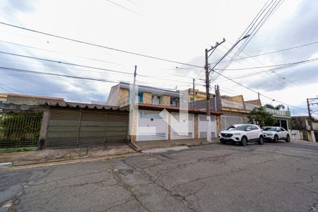 Casa à venda com 120m², 3 quartos e 2 vagasFachada