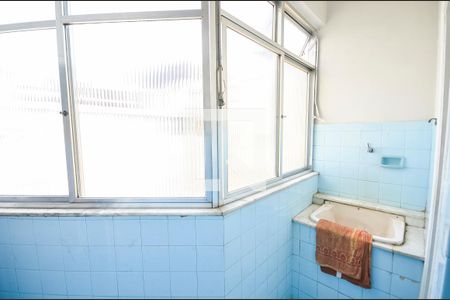 Apartamento à venda com 77m², 3 quartos e 1 vagaÁrea de Serviço