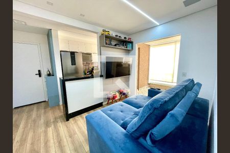 Apartamento para alugar com 74m², 3 quartos e 2 vagas Apartamento para alugar com 74m², 3 quartos e 2 vagasSala