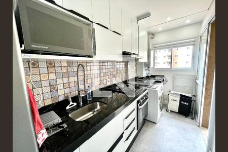 Apartamento para alugar com 74m², 3 quartos e 2 vagas Apartamento para alugar com 74m², 3 quartos e 2 vagasCozinha