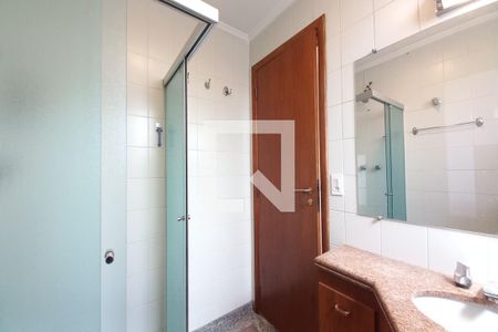 Apartamento à venda com 263m², 3 quartos e 2 vagasBanheiro da Suíte 2