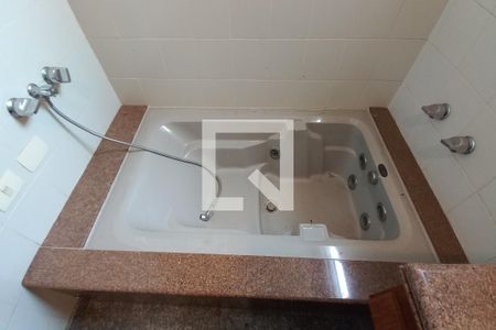 Apartamento à venda com 263m², 3 quartos e 2 vagasDetalhe do Banheiro da Suíte 3