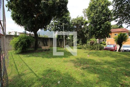 Casa de condomínio para alugar com 360m², 5 quartos e 2 vagasÁrea Verde