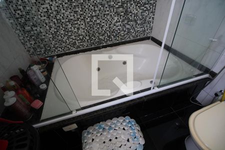 Casa de condomínio para alugar com 360m², 5 quartos e 2 vagasBanheiro da Suíte 3