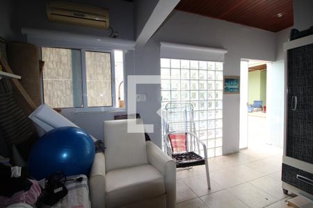 Casa de condomínio para alugar com 360m², 5 quartos e 2 vagasQuarto de Serviço