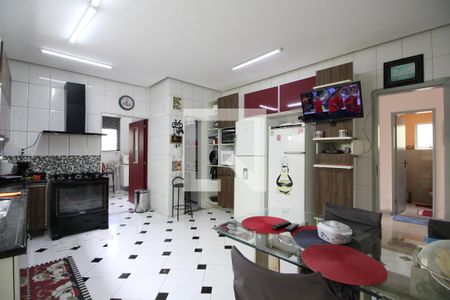 Casa de condomínio para alugar com 360m², 5 quartos e 2 vagasCozinha