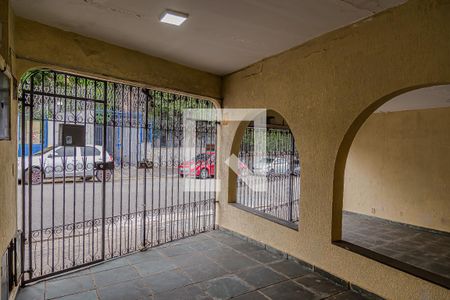 Casa à venda com 210m², 3 quartos e 3 vagas Casa à venda com 210m², 3 quartos e 3 vagasGaragem