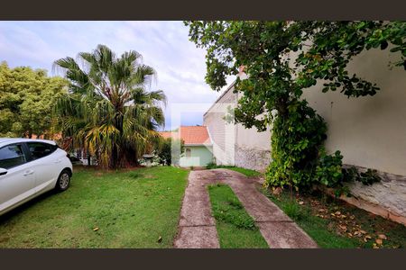 Casa à venda com 250m², 2 quartos e 2 vagas Casa à venda com 250m², 2 quartos e 2 vagasÁrea Externa