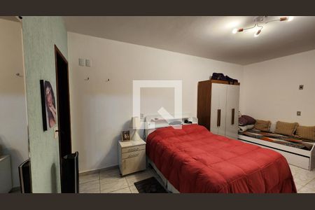 Casa à venda com 250m², 2 quartos e 2 vagas Casa à venda com 250m², 2 quartos e 2 vagasQuarto Suíte