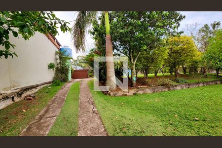 Casa à venda com 250m², 2 quartos e 2 vagas Casa à venda com 250m², 2 quartos e 2 vagasÁrea Externa