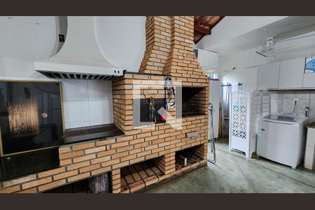 Casa à venda com 250m², 2 quartos e 2 vagas Casa à venda com 250m², 2 quartos e 2 vagasÁrea Churrasqueira