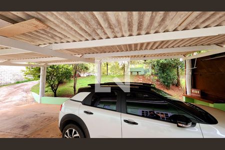 Casa à venda com 250m², 2 quartos e 2 vagas Casa à venda com 250m², 2 quartos e 2 vagasGaragem