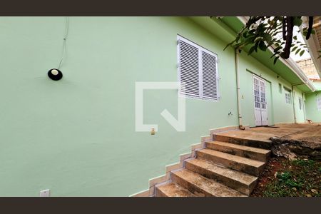 Casa à venda com 250m², 2 quartos e 2 vagas Casa à venda com 250m², 2 quartos e 2 vagasÁrea Externa