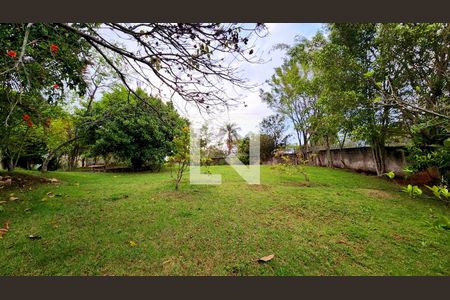 Casa à venda com 250m², 2 quartos e 2 vagas Casa à venda com 250m², 2 quartos e 2 vagasÁrea Externa