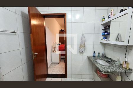 Casa à venda com 250m², 2 quartos e 2 vagas Casa à venda com 250m², 2 quartos e 2 vagasBanheiro da Suíte
