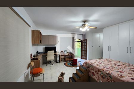 Casa à venda com 250m², 2 quartos e 2 vagas Casa à venda com 250m², 2 quartos e 2 vagasQuarto 2 - Suíte