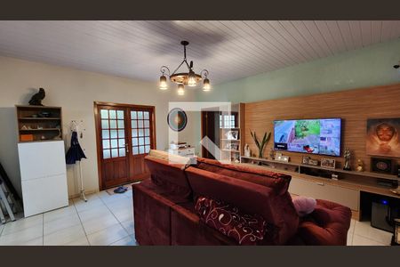 Sala de casa à venda com 2 quartos, 250m² em Parque São Luiz, Jundiaí