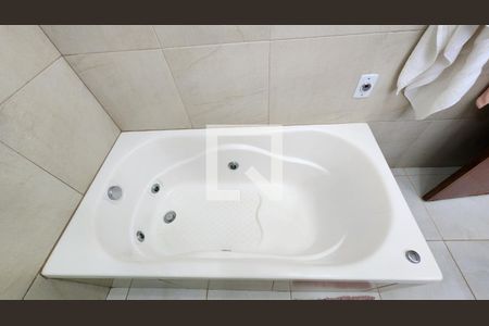 Casa à venda com 250m², 2 quartos e 2 vagas Casa à venda com 250m², 2 quartos e 2 vagasBanheiro da Suíte 2