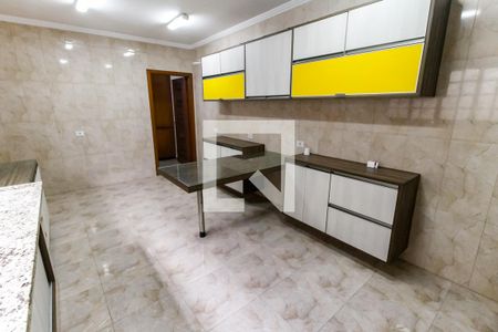 Casa à venda com 295m², 4 quartos e 2 vagas Casa à venda com 295m², 4 quartos e 2 vagasCozinha - Armários