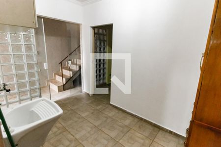 Casa à venda com 295m², 4 quartos e 2 vagas Casa à venda com 295m², 4 quartos e 2 vagasÁrea de Serviço