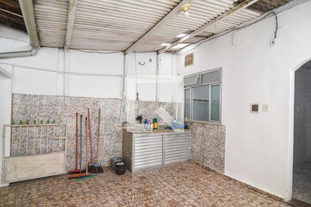 Casa para alugar com 100m², 2 quartos e sem vagaÁrea de Serviço