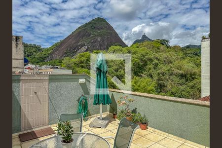 Apartamento à venda com 251m², 4 quartos e 1 vagaChurrasqueira