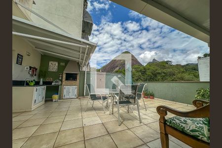 Apartamento à venda com 251m², 4 quartos e 1 vagaChurrasqueira