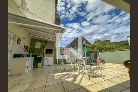 Apartamento à venda com 251m², 4 quartos e 1 vagaChurrasqueira