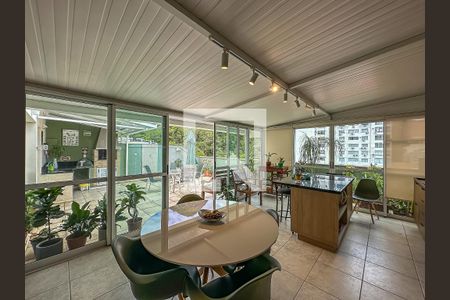 Apartamento à venda com 251m², 4 quartos e 1 vagaSala 2° Andar