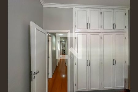 Apartamento à venda com 251m², 4 quartos e 1 vagaQuarto 1